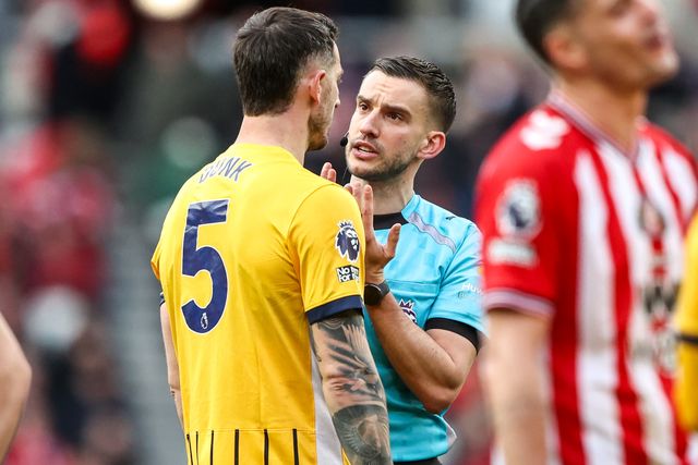 Referee Thomas Kirk gives instructions to Lewis Dunk of Brighton & Hove Albion during the Premier League match Sunderland vs Brighton & Hove Albion at Stadium Of Light, Sunderland, United Kingdom on 14 March 2026

(Photo by Alfie Cosgrove/News Images)