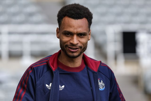 Jacob Murphy of Newcastle Untied arrives during the Premier League match Newcastle Untied vs Bournemouth at St. James's Park, Newcastle, United Kingdom on 18 April 2026

(Photo by Mark Cosgrove/News Images)