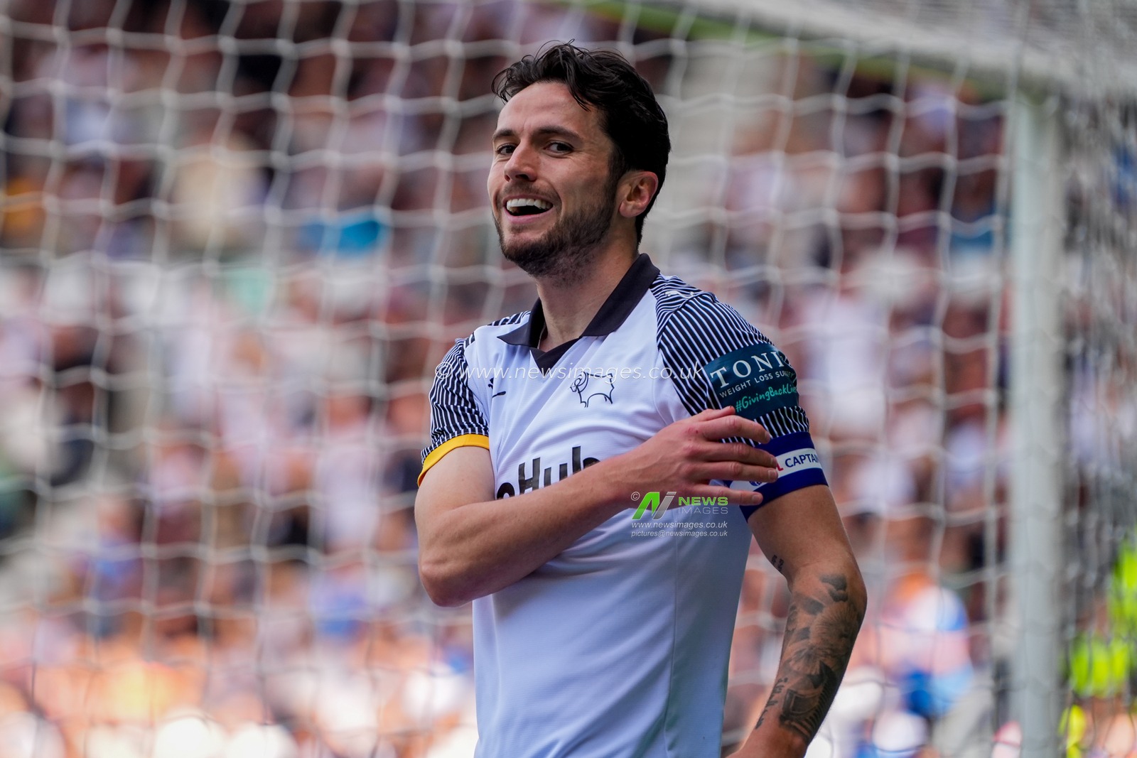 Lewis Travis of Derby County reacts after a missed chance on goal  during the Sky Bet Championship match Derby County vs Sheffield United at Pride Park Stadium, Derby, United Kingdom on 02 May 2026

(Photo by Maynard Manyowa/News Images)