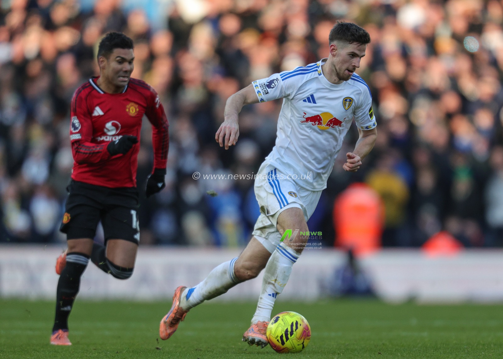 Anton Stach of Leeds United in action during the Premier League match Leeds United vs Manchester United at Elland Road, Leeds, United Kingdom, 4th January 2026

(Photo by Richard Bierton/News Images)

*** GER AUT SUI OUT ***