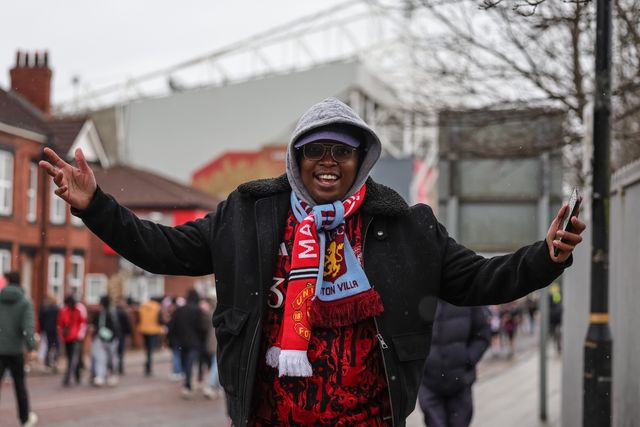 Manchester United fans make their way to Old Trafford during the Premier League match Manchester United vs Aston Villa at Old Trafford, Manchester, United Kingdom on 15 March 2026

(Photo by Mark Cosgrove/News Images)