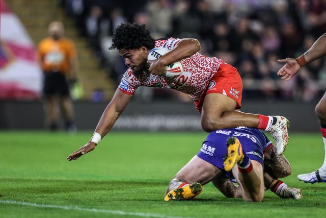 Alec Tuitavake of Leigh Leopards goes over for a try making it 24-4 during the Betfred Super League play-off Eliminator 1 match Leigh Leopards vs Wakefield Trinity at Progress With Unity Stadium, Leigh, United Kingdom, 26th September 2025

(Photo by Alfie Cosgrove/News Images)