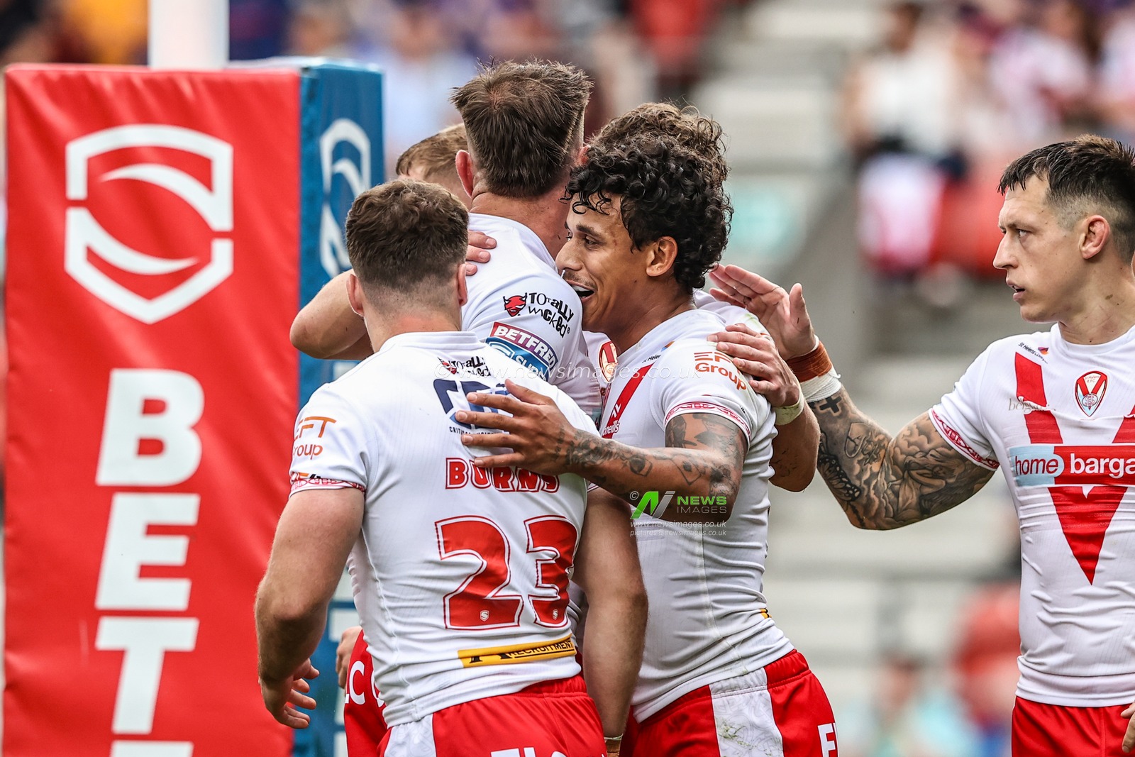 Tristan Sailor of St. Helens celebrates his try during the Betfred Super League round 16 match St Helens vs Salford Red Devils at Totally Wicked Stadium, St Helens, United Kingdom, 29th June 2025

(Photo by Alfie Cosgrove/News Images)