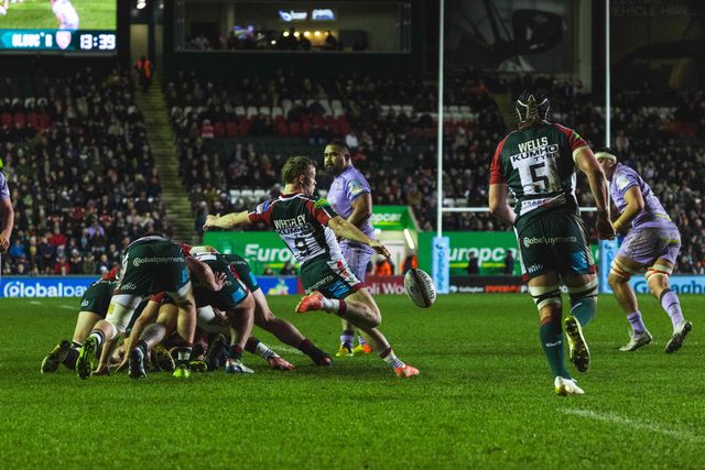 Tom Whiteley of Leicester Tigers during the Gallagher Premiership match Leicester Tigers vs Gloucester Rugby at Mattioli Woods Welford Road Stadium, Leicester, United Kingdom, 19th December 2025

(Photo by Craig Evans/News Images)

*** GER AUT SUI OUT ***