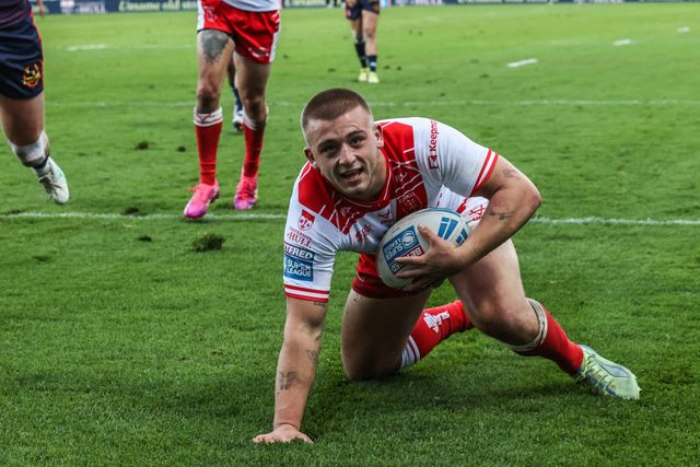 Mikey Lewis of Hull KR celebrates his try making it 6-0 during the Betfred Super League Semi Final 2 match Hull KR vs St Helens at Sewell Group Craven Park, Kingston upon Hull, United Kingdom, 3rd October 2025

(Photo by Alfie Cosgrove/News Images)