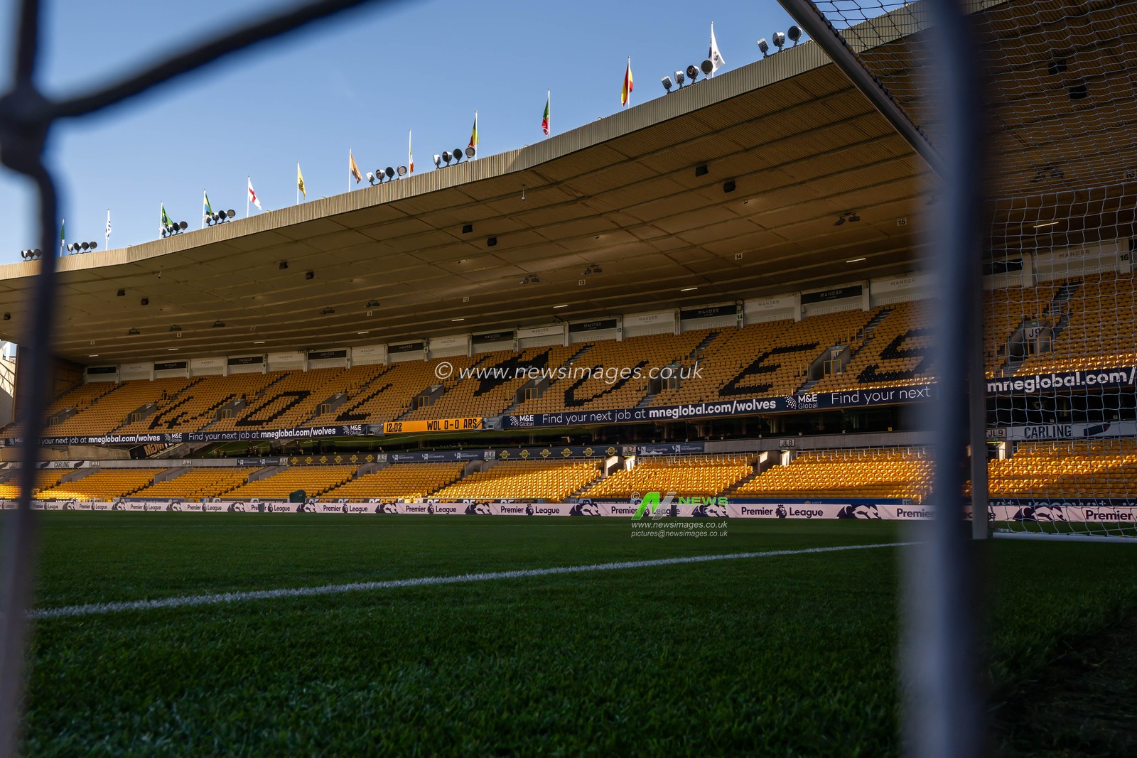 A general view of Molineux, Home of Wolverhampton Wanderers, ahead of the Premier League match Wolverhampton Wanderers vs Arsenal at Molineux, Wolverhampton, United Kingdom, 25th January 2025

(Photo by Craig Thomas/News Images)