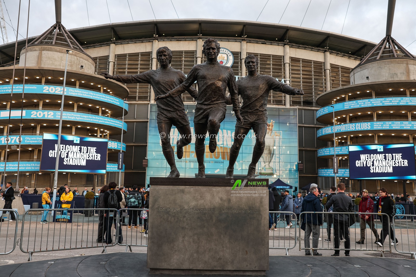 A statue of Colin Bell, Francis Lee and Mike Summerbee outside of the Etihad Stadium ahead of the UEFA Champions League, League Stage Manchester City v Sparta Prague at Etihad Stadium, Manchester, United Kingdom, 23rd October 2024

(Photo by Mark Cosgrove/News Images)