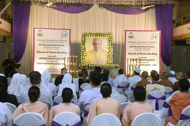 Pepole attend a Solemn Memorial Service to mourn Pope Francis, at . The pontiff, the first Latin American leader of the Roman Catholic Church, died at the age of 88, the Vatican announced in a video statement on Monday.(Photo: Debajyoti Chakraborty/News Images)