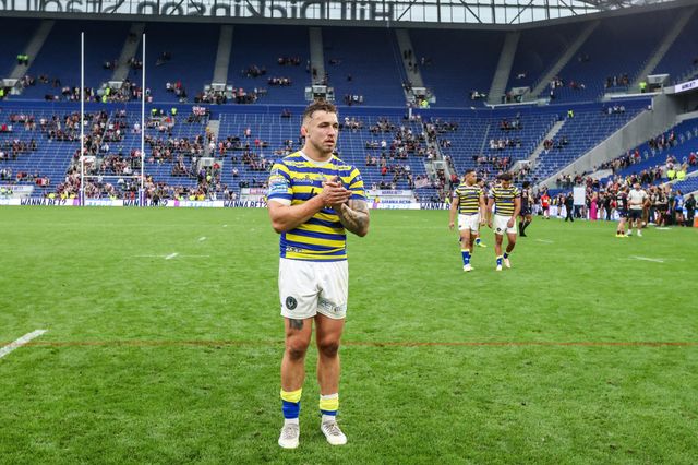 Sam Powell of Warrington Wolves applauds the fans after the game during the Betfred Super League Magic Weekend match Leigh Leopards vs Warrington Wolves at Leigh Sports Village, Leigh, United Kingdom on 04 July 2026

(Photo by Alfie Cosgrove/News Images)