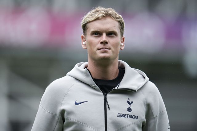 AntonÃ­n KinskÃ½ of Tottenham Hotspur ahead of the Pre-season friendly match Luton Town vs Tottenham Hotspur at Kenilworth Road, Luton, United Kingdom, 26th July 2025

(Photo by Harvey Murphy/News Images)