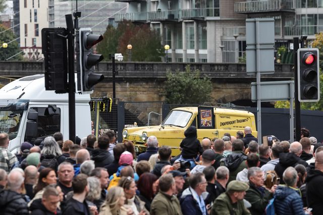 Rickys Trotter’s Independent Traders car arrives front of precession during Ricky Hatton' Funeral at Manchester Cathedral, Manchester, United Kingdom, 10th October 2025

(Photo by Mark Cosgrove/News Images)