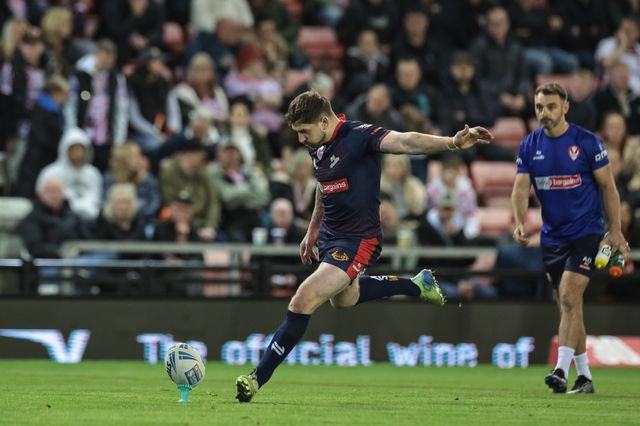 Mark Percival of St Helens converts for a goal during the Betfred Super League Round 26 match Leigh Leopards vs St Helens at Leigh Sports Village, Leigh, United Kingdom, 12th September 2025

(Photo by Mark Cosgrove/News Images)