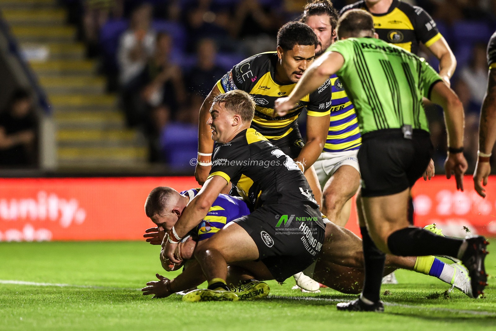 Danny Walker of Warrington Wolves goes over for a try during the Betfred Super League round 23 match Warrington Wolves vs York Knights at The Halliwell Jones Stadium, Warrington, United Kingdom on 13 August 2026

(Photo by Alfie Cosgrove/News Images)