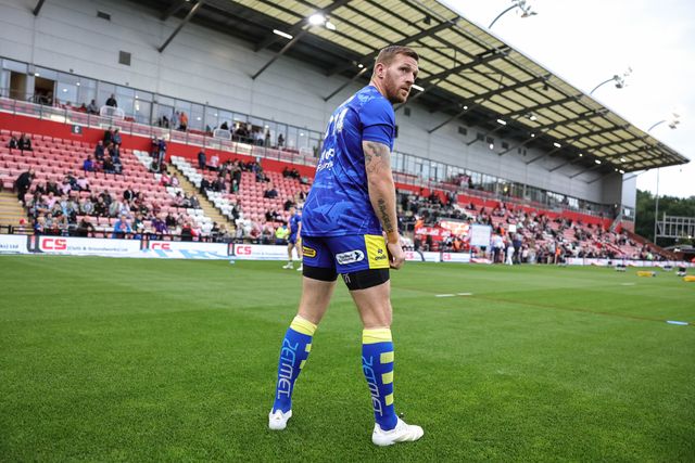 Marc Sneyd of Warrington Wolves in the pre-game warm up during the Betfred Super League Round 20 Leigh Leopards vs Warrington Wolves at Leigh Sports Village, Leigh, United Kingdom, 1st August 2025

(Photo by Mark Cosgrove/News Images)