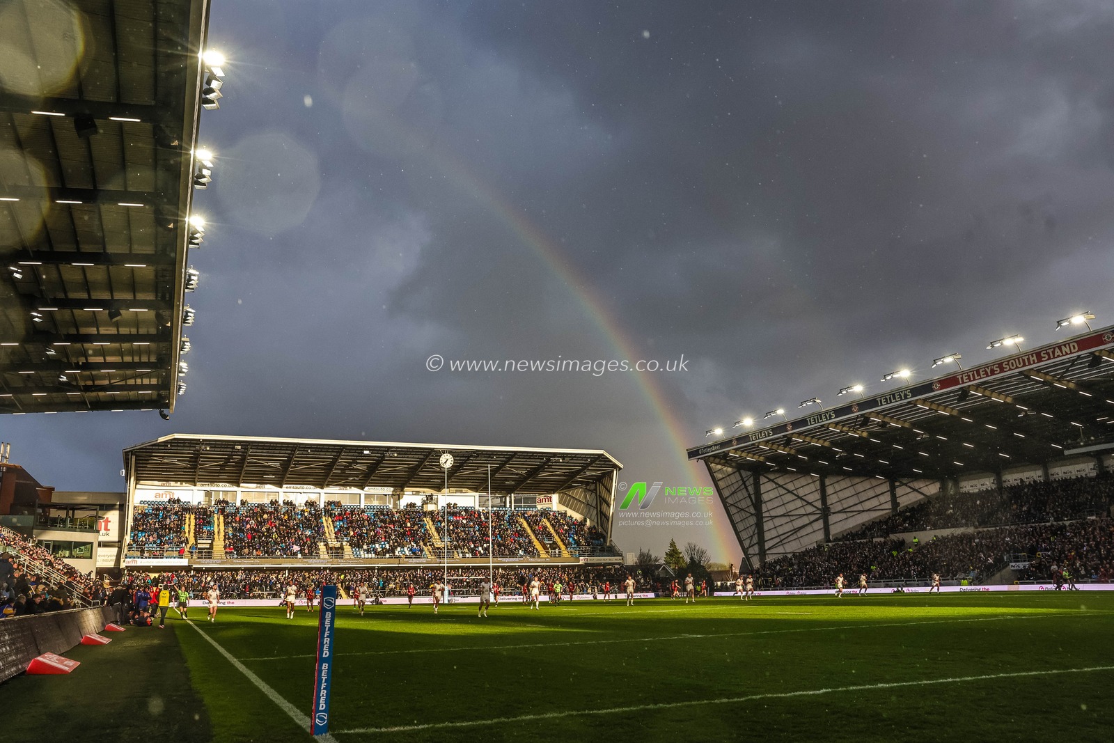 A rainbow forms over a packed AMT Headingley Stadium during the Betfred Super League round 6 match Leeds Rhinos vs Warrington Wolves at AMT Headingley Stadium, Leeds, United Kingdom on 29 March 2026

(Photo by Mark Cosgrove/News Images)