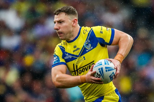 George Williams of Warrington Wolves runs with the ball during the Betfred Challenge Cup Final Warrington Wolves vs Hull KR at Wembley Stadium, London, United Kingdom, 7th June 2025

(Photo by Izzy Poles/News Images)