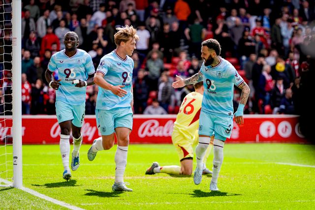 Zian Flemming of Burnley celebrates his goal to make it  0-1 during the Premier League match Nottingham Forest vs Burnley at City Ground, Nottingham, United Kingdom on 19 April 2026

(Photo by Maynard Manyowa/News Images)