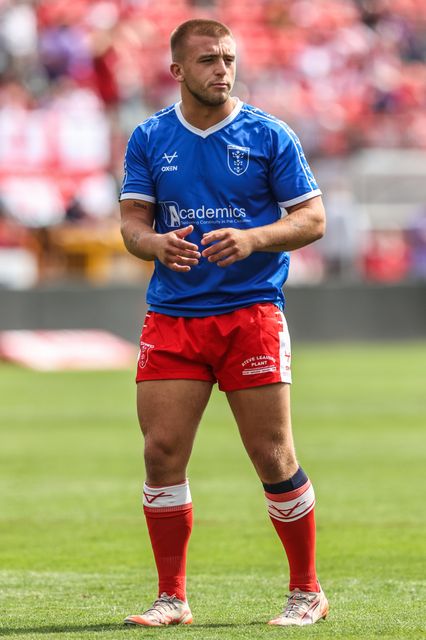 Mikey Lewis of Hull KR in the pre-game warm up during the Betfred Super League round 21 match Hull KR vs Castleford Tigers at Sewell Group Craven Park, Kingston upon Hull, United Kingdom, 9th August 2025

(Photo by Alfie Cosgrove/News Images)
