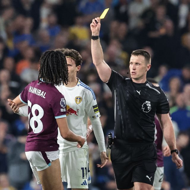 Referee Thomas Bramall gives a yellow card to Hannibal Mejbri of Burnley during the Premier League match Leeds United vs Burnley at Elland Road, Leeds, United Kingdom on 01 May 2026

(Photo by Mark Cosgrove/News Images)
