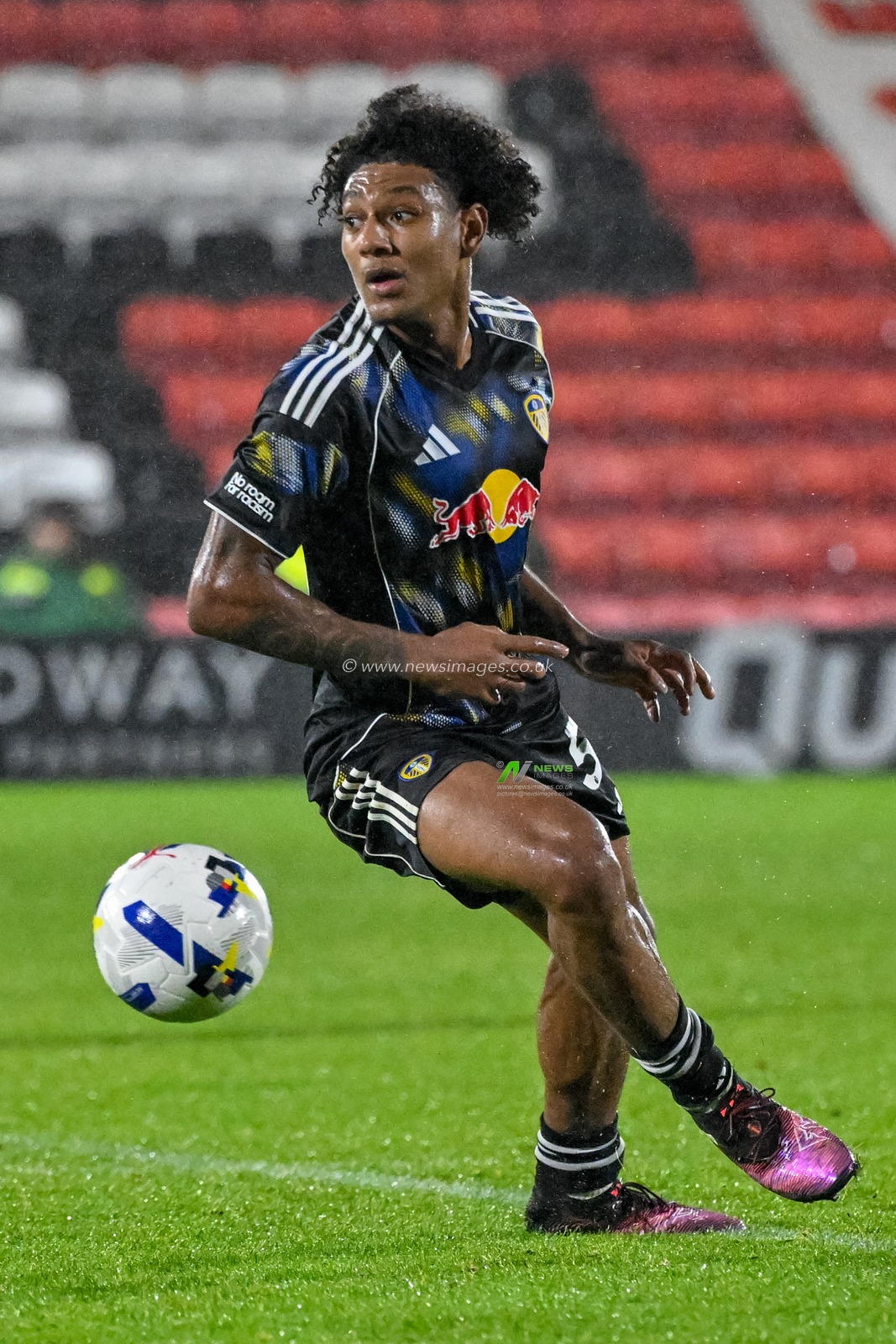 Reuben Lopata-White of Leeds United  on the ball looking over his shoulder during the The Vertu Trophy match Fleetwood Town vs Leeds United Academy at Highbury Stadium, Fleetwood, United Kingdom, 7th October 2025

(Photo by Adam Gee/News Images)