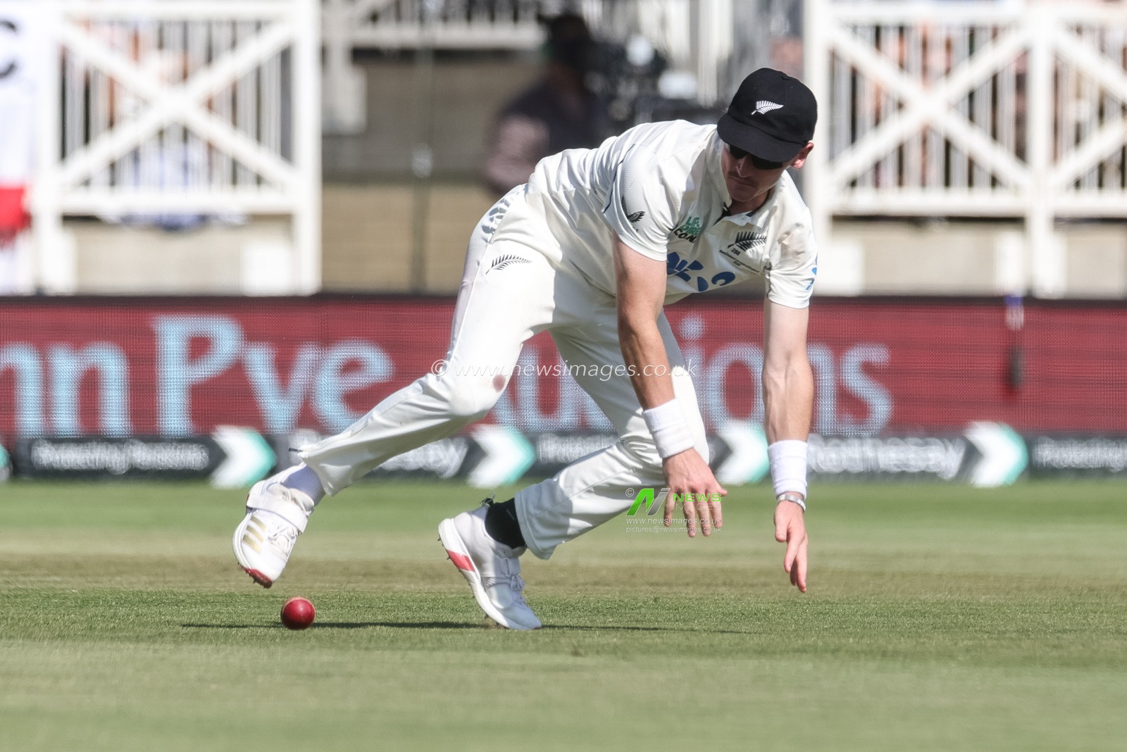 Nathan Smith of New Zealand fields the ball during the 3rd Rothesay Test Match Day 2 match England vs New Zealand at Trent Bridge, Nottingham, United Kingdom on 26 June 2026

(Photo by Mark Cosgrove/News Images)
