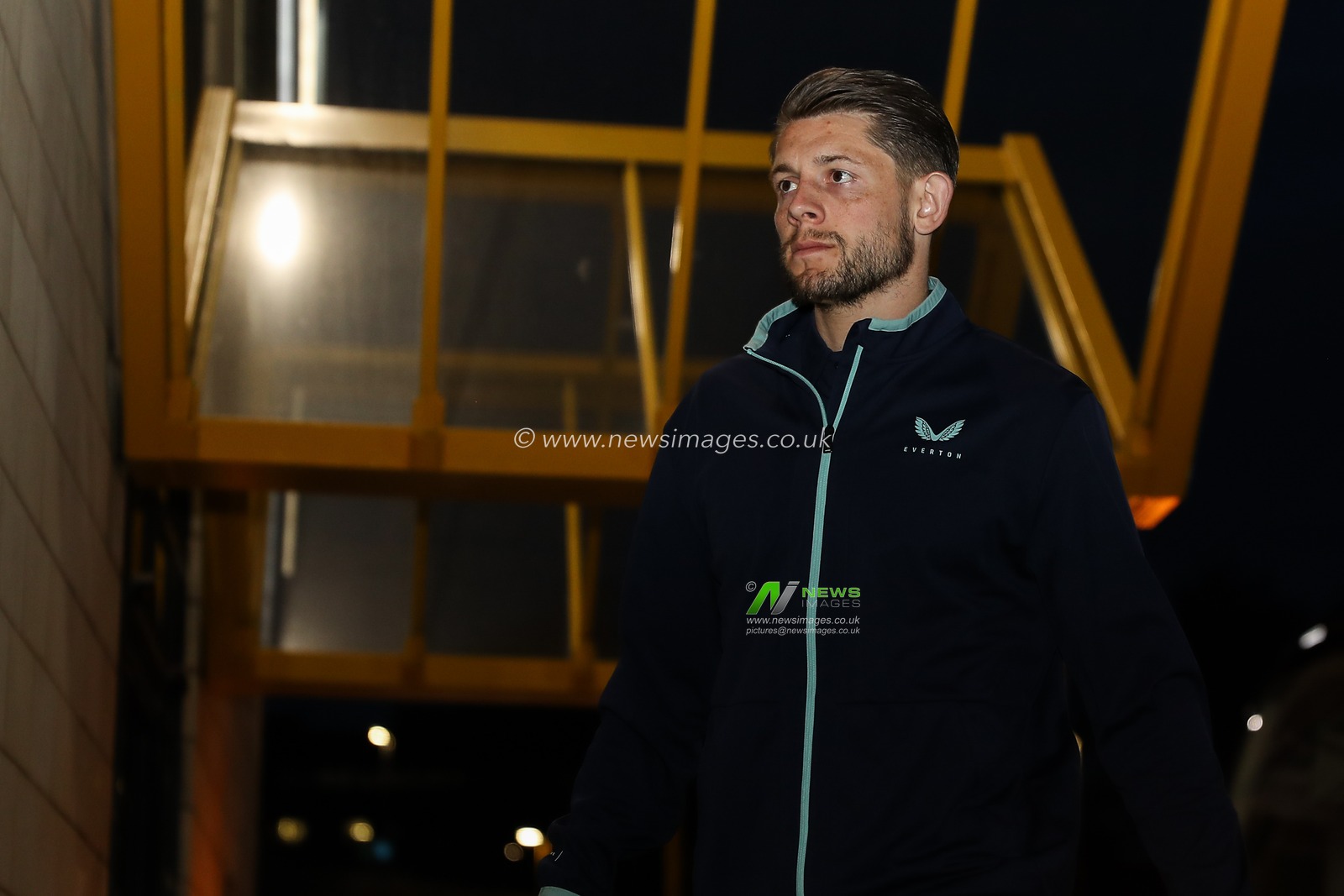 James Tarkowski of Everton arrives ahead of the Premier League match Wolverhampton Wanderers vs Everton at Molineux, Wolverhampton, United Kingdom, 8th March 2025

(Photo by Gareth Evans/News Images)