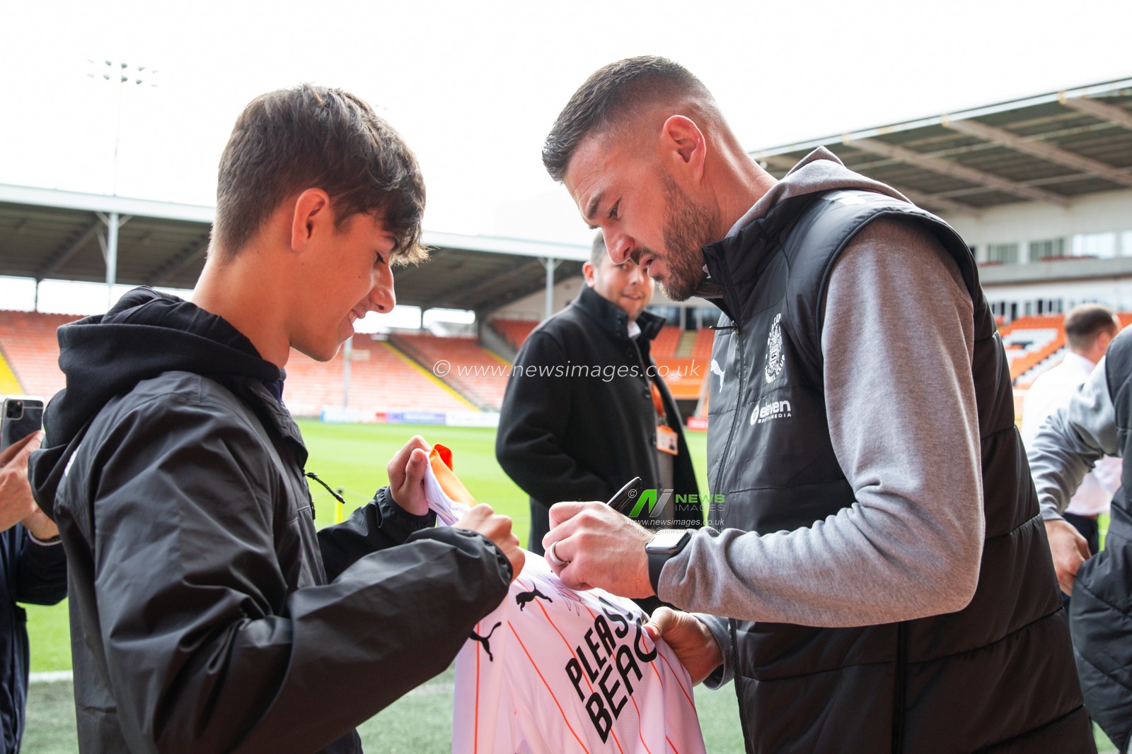 during the Sky Bet League 1 match Blackpool vs Burton Albion at Bloomfield Road, Blackpool, United Kingdom, 28th September 2024

(Photo by Gareth Evans/News Images)
