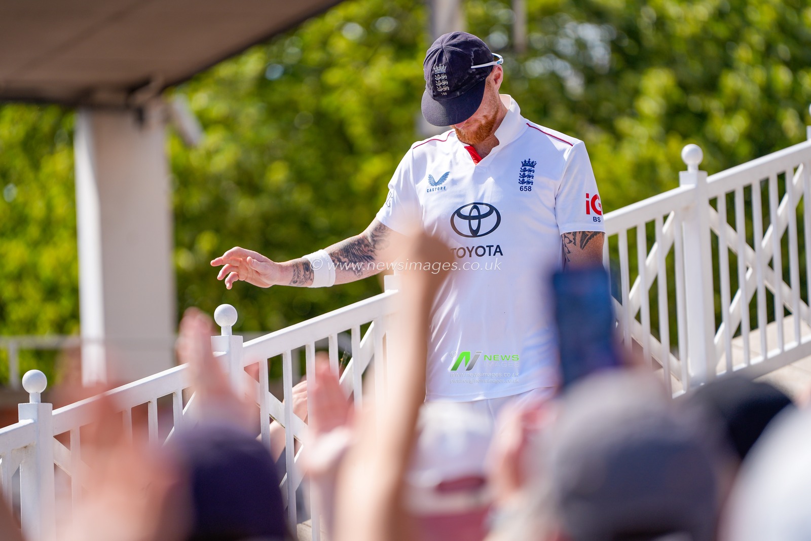 England captain Ben Stokes walks out of the pavilion to cheers from fans after announcing his retirement from international cricket during the 3rd Rothesay Test Match Day 4 match England vs New Zealand at Trent Bridge, Nottingham, United Kingdom on 28 June 2026

(Photo by Maynard Manyowa/News Images)
