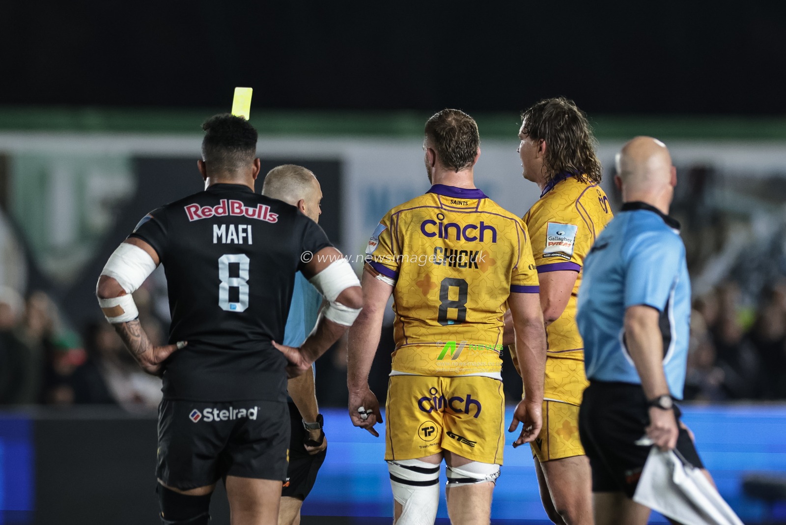 Referee Ian Tempest gives JJ van der Mescht of Northampton Saints a second yellow card followed by a 20 minute red card receiving a 20 minute red card during the Gallagher Premiership match Newcastle Red Bulls vs Northampton Saints at Kingston Park, Newcastle, United Kingdom, 17th October 2025

(Photo by Mark Cosgrove/News Images)