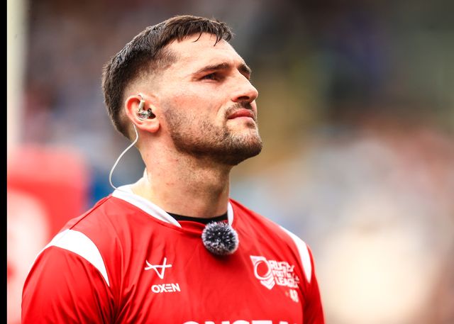 referee Aaron Moore during the Betfred Super League Round 24 match Hull FC vs Leeds Rhinos at MKM Stadium, Hull, United Kingdom, 30th August 2025

(Photo by Richard Bierton/News Images)