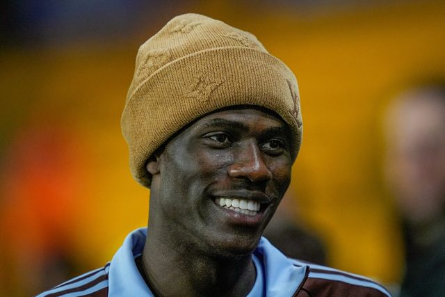 Amadou Onana of Aston Villa inspects the pitch prior to kick off during the Premier League match Wolverhampton Wanderers vs Aston Villa at Molineux, Wolverhampton, United Kingdom on 27 February 2026

(Photo by Maynard Manyowa/News Images)