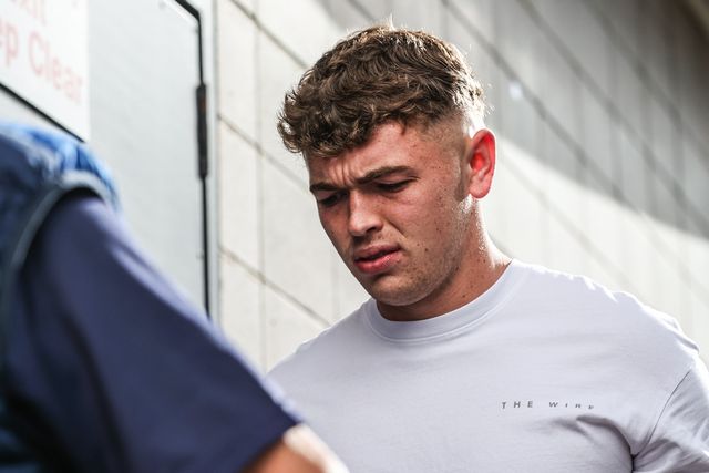 Tom McKinney of Warrington Wolves arrives during the Betfred Super League Round 26 match Hull FC vs Warrington Wolves at MKM Stadium, Hull, United Kingdom, 13th September 2025

(Photo by Alfie Cosgrove/News Images)