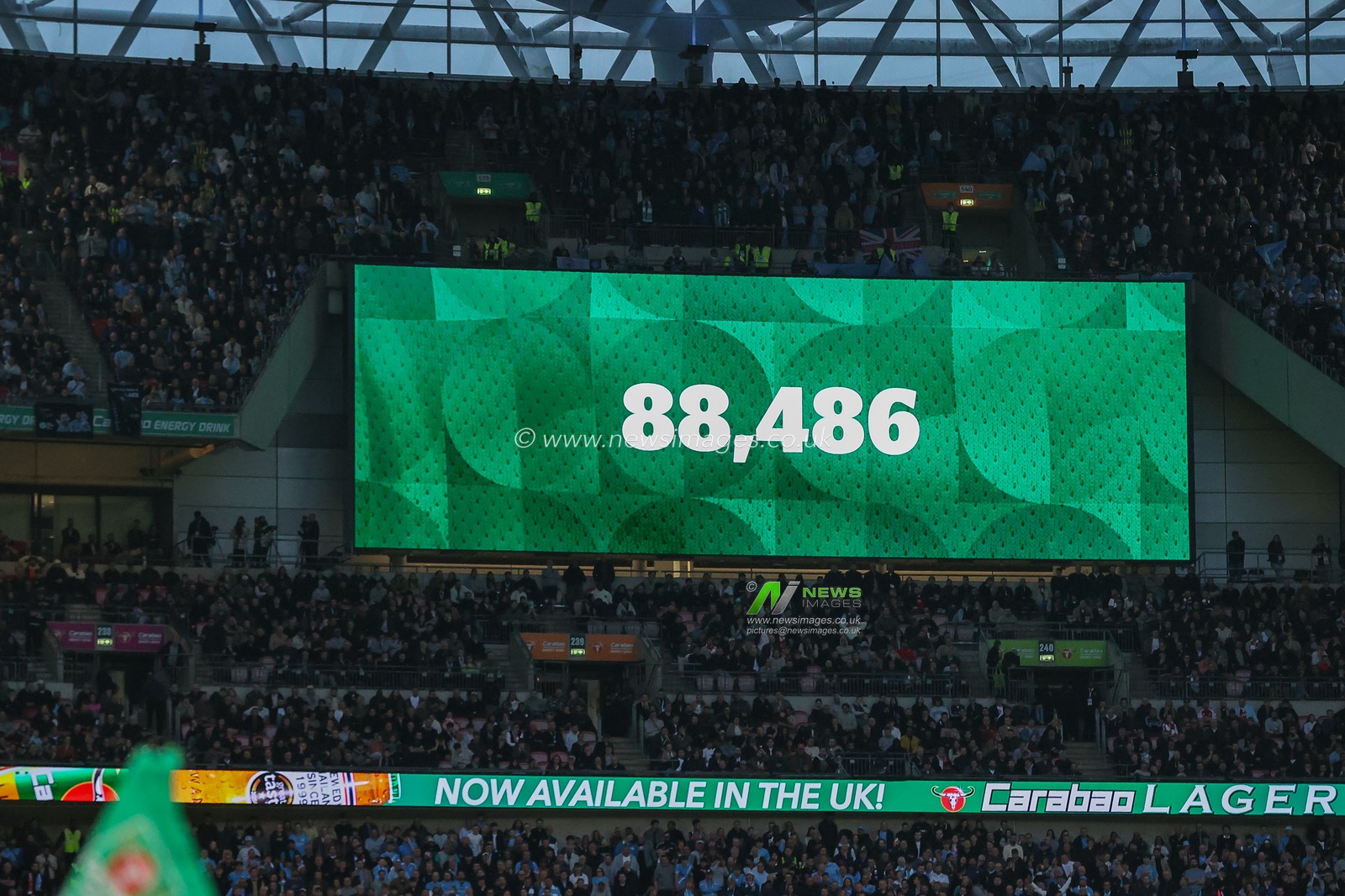 Total attendance on the screens during the Carabao Cup Final match Arsenal vs Manchester City at Emirates, London, United Kingdom on 22 March 2026

(Photo by Alfie Cosgrove/News Images)