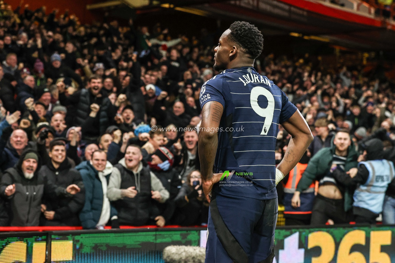 Jhon DurÃ¡n of Aston Villa celebrates his goal to make it 0-1 during the Premier League match Nottingham Forest vs Aston Villa at City Ground, Nottingham, United Kingdom, 14th December 2024

(Photo by Alfie Cosgrove/News Images)
