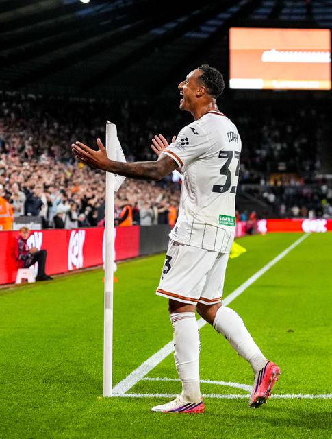 Adam Idah of Swansea City celebrates scoring his teams second goal during the Sky Bet Championship match Swansea City vs Watford at Swansea.com Stadium, Swansea, United Kingdom on 01 September 2026

(Photo by Andrew Lewis/News Images)