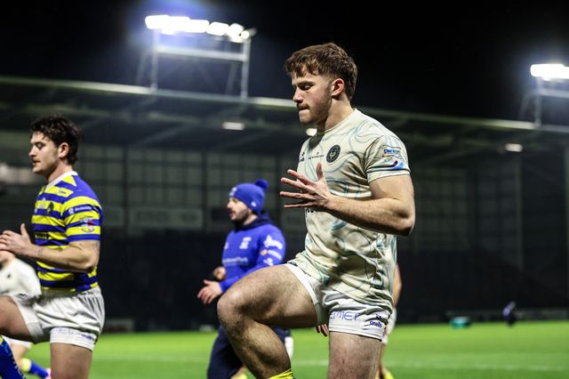 Luke Thomas of Warrington Wolves in the pre-game warm up during the Betfred Challenge Cup match Warrington Wolves vs Sheffield Eagles at The Halliwell Jones Stadium, Warrington, United Kingdom on 06 February 2026

(Photo by Alfie Cosgrove/News Images)