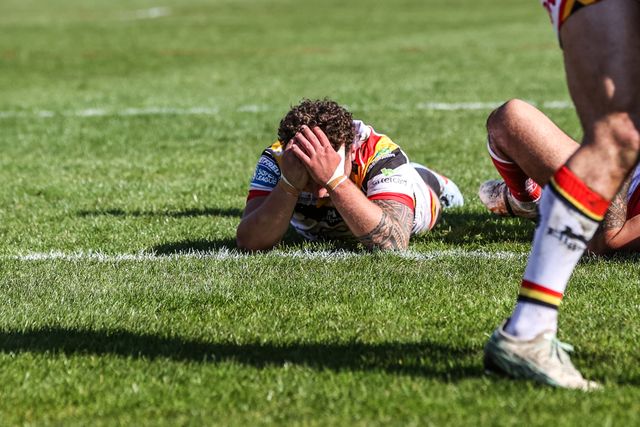 Eliot Peposhi of Bradford Bulls reacts to a missed chance of getting a try during the Betfred Super League round 9 match Bradford Bulls vs Hull KR at Odsal Stadium, Bradford, United Kingdom on 25 April 2026

(Photo by Alfie Cosgrove/News Images)
