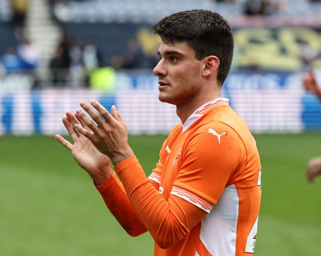 Rob Apter of Blackpool applauds the fans after the final whistle during the Sky Bet League 1 match Wigan Athletic vs Blackpool at The Brick Community Stadium, Wigan, United Kingdom, 26th April 2025

(Photo by Mark Cosgrove/News Images)