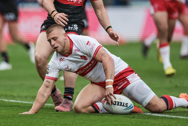 Mikey Lewis of Hull KR goes over for a try during the Betfred Super League round 12 match Hull KR vs Wigan Warriors at Sewell Group Craven Park, Hull, United Kingdom on 21 May 2026

(Photo by Mark Cosgrove/News Images)