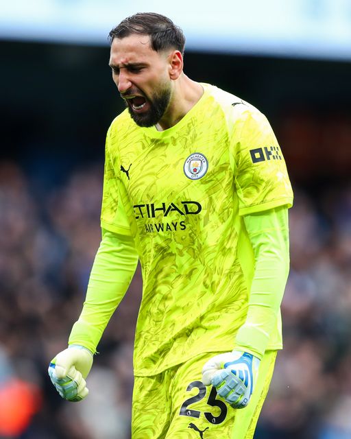 Manchester City goalkeeper Gianluigi Donnarumma celebrates Erling Haland of Manchester City goal to make it 2-0 during the Premier League match Manchester City vs Brentford at The City in the Community Etihad Stadium, Manchester, United Kingdom on 09 May 2026

(Photo by Jorge Horsted/News Images)