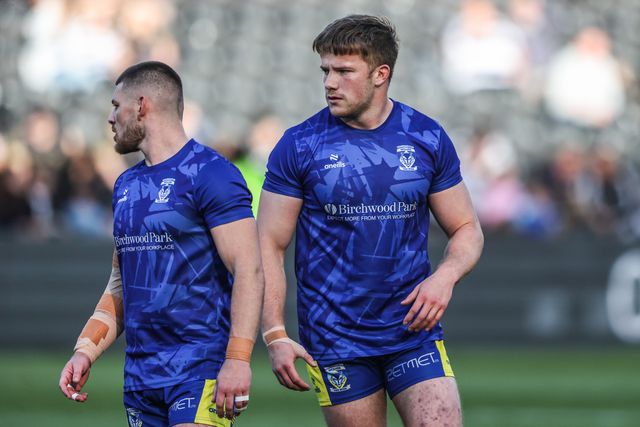Luke Thomas of Warrington Wolves in the pre-game warm up during the Betfred Super League Round 26 match Hull FC vs Warrington Wolves at MKM Stadium, Hull, United Kingdom, 13th September 2025

(Photo by Alfie Cosgrove/News Images)