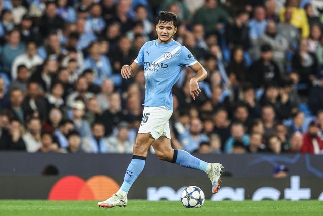 Abdukodir Khusanov of Manchester City breaks with the ball during the UEFA Champions League 2025/26 Phase MD1 Manchester City vs Napoli League at The City of Manchester Stadium, Manchester, United Kingdom, 18th September 2025

(Photo by Alfie Cosgrove/News Images)