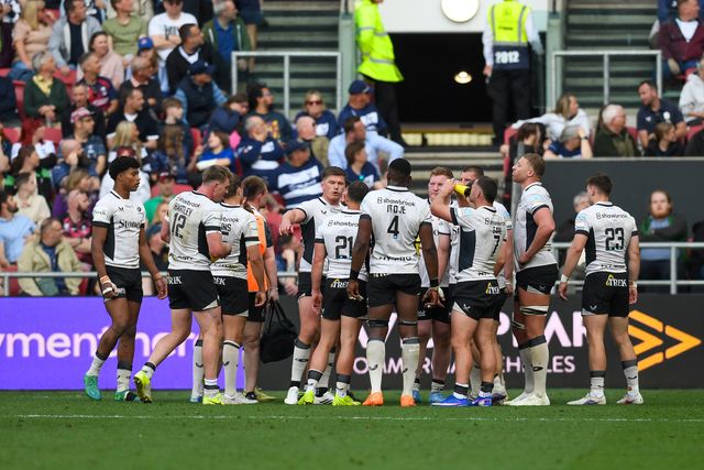 Saracens taking a water break during the Gallagher PREM match Bristol Bears vs Saracens at Ashton Gate, Bristol, United Kingdom on 09 May 2026

(Photo by Alex Williamson/News Images)