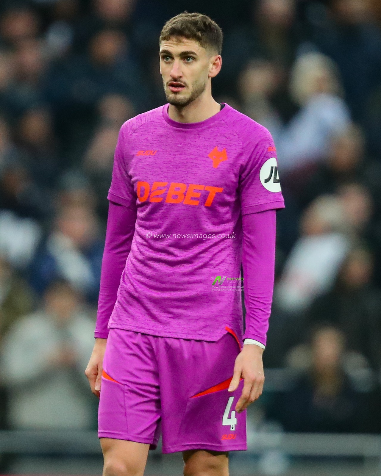 Santiago Bueno of Wolverhampton Wanderers looks on during the Premier League match Tottenham Hotspur vs Wolverhampton Wanderers at Tottenham Hotspur Stadium, London, United Kingdom, 29th December 2024

(Photo by Izzy Poles/News Images)