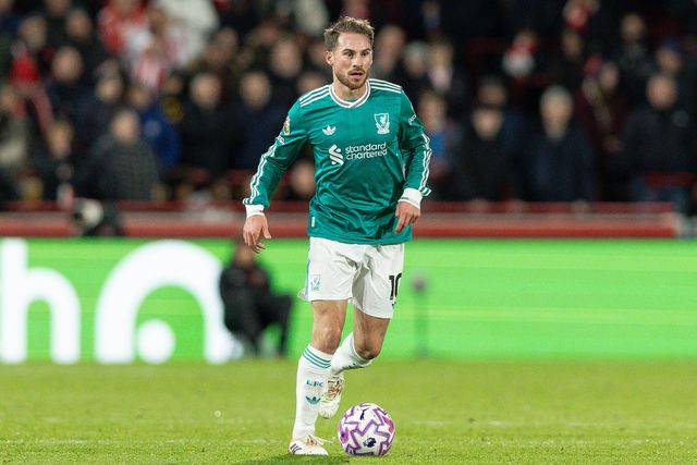 Alexis Mac Allister of Liverpool during the Premier League match Brentford vs Liverpool at The Gtech Community Stadium, London, United Kingdom, 25th October 2025

(Photo by Ian Stephen/News Images)