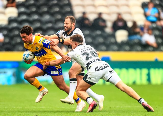 Brodie Croft of Leeds Rhinos in action during the Betfred Super League Round 24 match Hull FC vs Leeds Rhinos at MKM Stadium, Hull, United Kingdom, 30th August 2025

(Photo by Richard Bierton/News Images)