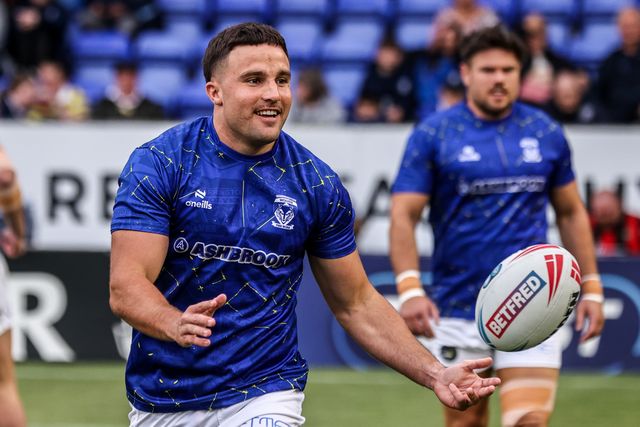 Josh Smith of Warrington Wolves in the pre-game warm up during the Betfred Super League round 13 match Warrington Wolves vs Hull FC at The Halliwell Jones Stadium, Warrington, United Kingdom on 05 June 2026

(Photo by Alfie Cosgrove/News Images)