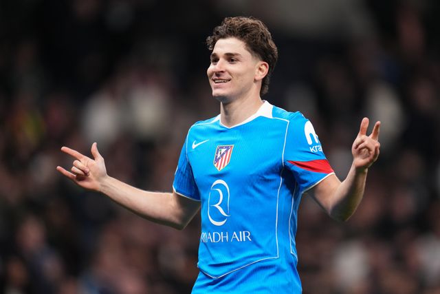 Julian Alvarez of Atlético Madrid celebrates goal in front of away support during the UEFA Champions League match Tottenham Hotspur vs Atletico Madrid at Tottenham Hotspur Stadium, London, United Kingdom on 18 March 2026

(Photo by Harvey Murphy/News Images)