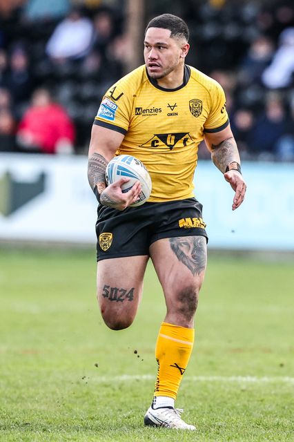 Renouf Atoni of Castleford Tigers breaks with the ball during the Betfred Super League round 7 match Castleford Tigers vs Wakefield Trinity at OneBore Stadium, Castleford, Untied Kingdom on 05 April 2026

(Photo by Alfie Cosgrove/News Images)