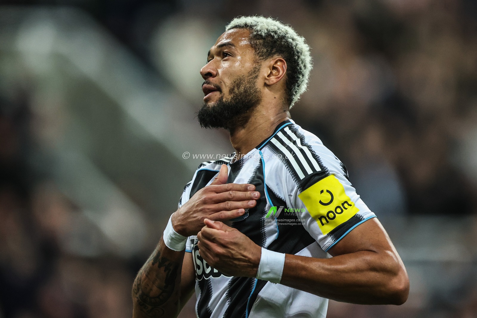 Joelinton of Newcastle Untied celebrates his goal to make it 3-0 during the Carabao Cup Round 3 match Newcastle United vs Bradford City at St. James's Park, Newcastle, United Kingdom, 24th September 2025

(Photo by Alfie Cosgrove/News Images)